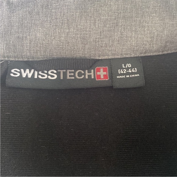 Swiss Tech Men's Gray Performance Jacket - Picture 5 of 6